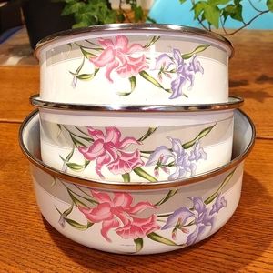 Nesting Iris Mixing Bowls GMI